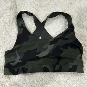 Old navy woman’s sport bra size medium